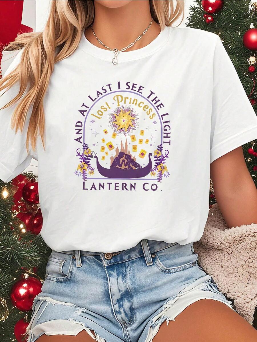 Camiseta Casual de Verano para Mujer con Estampado de Linterna de Princesa Perdida - Cuello Redondo Corto - Blanca, Ligera, Diseño de Fantasía Casual para Primavera/Verano y Frases Icónicas - Lavable a Máquina, Ropa Casual Cómoda para Fiestas y Vacaciones - Top Corto Blanco - Blanco - Ver 1