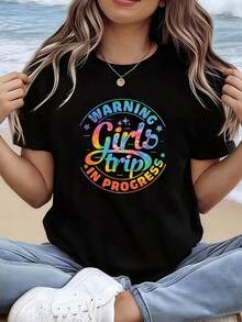 Camiseta Estampada para Mujer - Camiseta Casual de Manga Corta y Cuello Redondo en Negro con Texto Advertencia: Viaje de Chicas Adelante, Corte Relajado para Todas las Estaciones, Perfecta para Uso Diario y Atuendos de Vacaciones (Lavable aáquina). - Negro - Ver 6