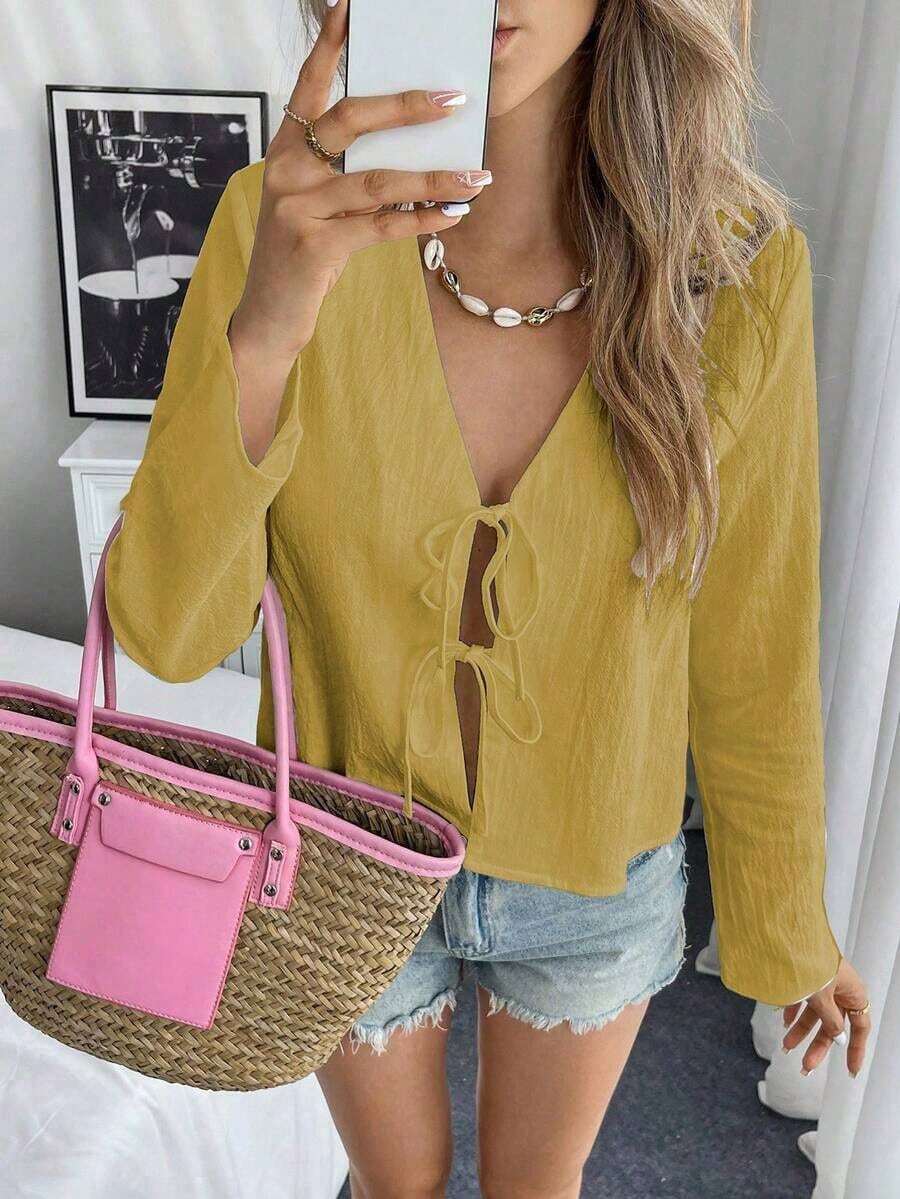 Blusa suelta de hombros caídos con nudo delantero, unicolor, de estilo informal, con mangas acampanadas para mujer - Mostaza Amarilla - Ver 1