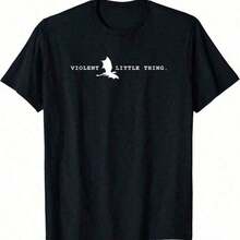 Cute Premium Unisex Casual T-Shirts - Officially Licensed Fourth Wing Merch, Featuring Fourth Wing, Iron Flame, Violet Sorrengail, Sy Reader, Bookish, And Rebecca Yarros. Experience Unmatched Comfort And Durability With Our 220gsm 100% Cotton T-Shirt. Designed For Those Who Value Quality And Substance, This Tee Offers A Structured Fit, A Soft Texture, And Long-Lasting Durability. Perfect For Casual Wear, Layering, Or As An Everyday Essential, It's Breathable Yet Resilient-Your New Favorite Shirt. 2025 - 黑色 2 - 查看 6