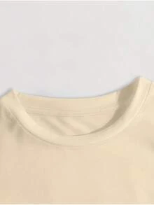 Premium Printed Summer T-Shirt For Women, Christmas Movie T-Shirt "Haynes Sisters", Christmas T-Shirt "Sisters' Song", Focused On Christmas Gifts For Sisters. - 杏色 - 查看 3