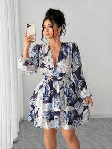 Vestido de mujer talla con cuello en V floral, mangas con pétalos y dobladillo con doble volante - Multicolor - Ver 1
