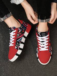 Men's Lace-Up Casual Canvas Sneakers With Random Graffiti & Colorblock Letter Print - Black and Red - View 9