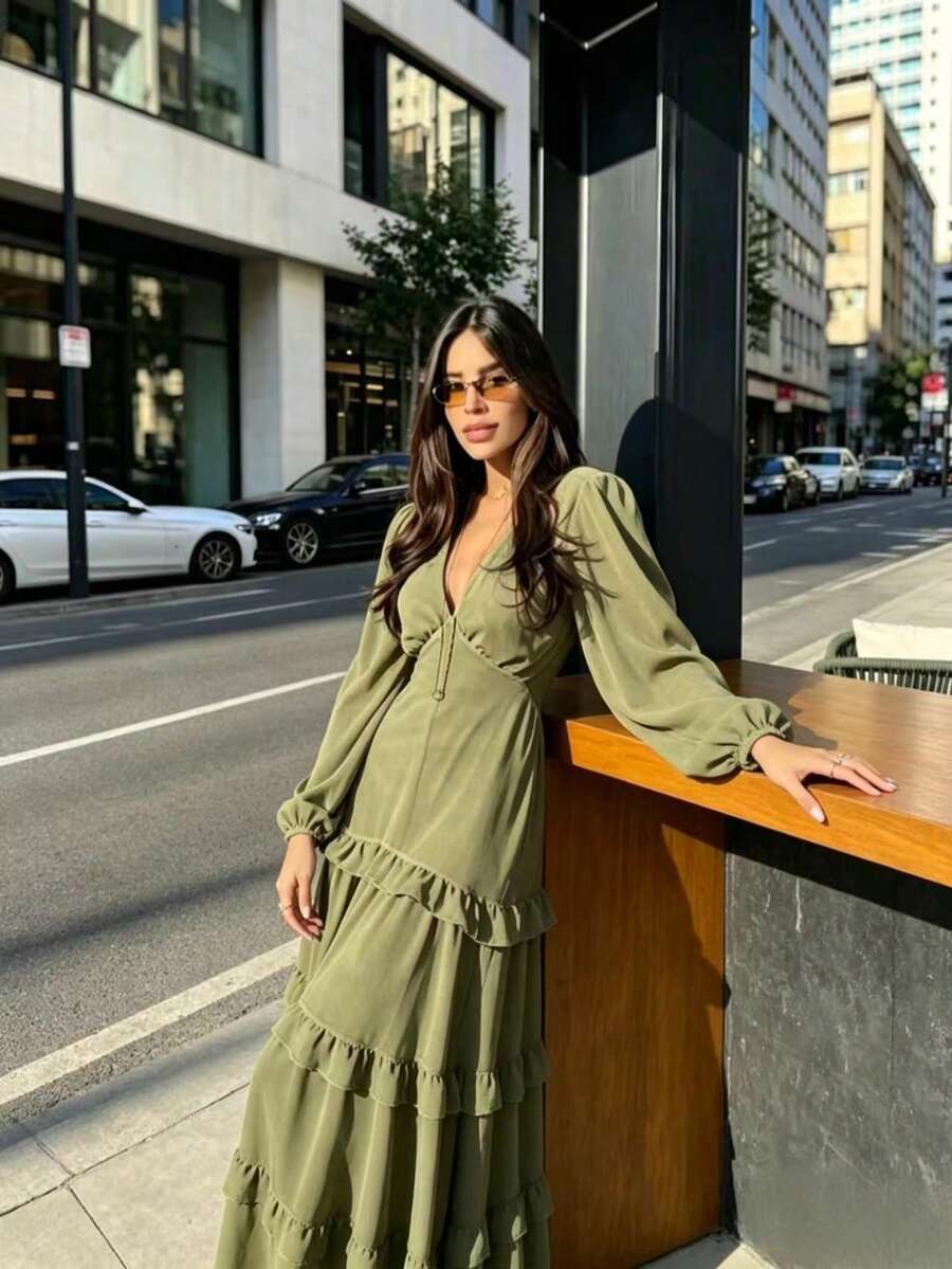 Women's Long Chiffon Dress With Long Sleeves, V-Neck, Ruffled Hem And Lining. - Verde Oliva - Ver 1