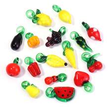 5 Stücke bunte lebensechte Obst- & Gemüseanhänger, Kirsche, Erdbeere, Gurke und weitere süße kleine Anhänger für Halskette, Ohrringe, Armband DIY, leuchtende Gemüseanhänger für den Sommer - Verschiedenfarbig - Übersicht 8