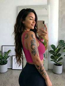 Camiseta corta de tirantes gruesos simple para mujer, adecuada para primavera/verano, estilo casual/streetwear/Y2K, apta para oficina/hogar/streetwear/discoteca y otras ocasiones, color negro - Rosa Roja - Ver 8