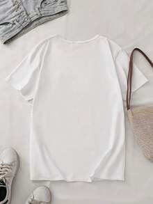 Limited Time Offer, Limited Quantities, Flash ! Women's Casual Shirts, Women's Polyester T-Shirts, Stylish Shirts. Women's Loose-Fitting Shark Print T-Shirt: Short-Sleeve Top With Shark Print And Lettering, Casual Crew Neck Loose Fit T-Shirt, Ideal For Everyday Wear, Machine-Washable Polyester Fabric; Can Be Worn As An Undergarment. - 白色 - 查看 2