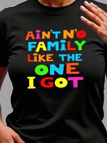 Camiseta negra Y2K para mujer, tallas 0XL-4XL, con el eslogan "Ninguna familia es mejor que la familia que tengo" y estampado de letras en bloques multicolor - Camiseta holgada e informal para verano y primavera, adecuada para conjuntos familiares a juego, Día de la Madre, Día del Verano (No elástica)blusas para mujer>ropa - Negro - Ver 1