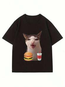 Funny T-Shirt With A Cat Eating A Face - Unisex Design, Perfect For Both Genders, Ideal For Casual Summer Wear, Clever Print, Machine Washable, Crew Neck Style, Short Sleeves, Unisex Clothing | Funny Design T-Shirt | Unisex Cotton Short-Sleeved Crew Neck T-Shirt, Urban Vintage Style, Loose Fit. Women's Blouses. Casual Blouses For Ladies.  Print.  Print T-Shirt. - 黑色 - 查看 1