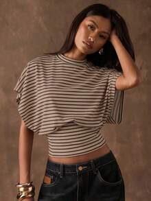 Camiseta de unicolor marrón oscuro de estilo minimalista casual, versátil para primavera/verano, adecuada para el uso diario, citas, reuniones, otoño/invierno, Navidad, Año Nuevo, Acción de Gracias, fiestas, bodas, playa, ceremonias de graduación, con un aspecto elegante y casual para salidas, citas, traslados, brillante, Día de San Valentín, vacaciones, estilo Y2K, graduación, etc. - Multicolor 2 - Ver 1