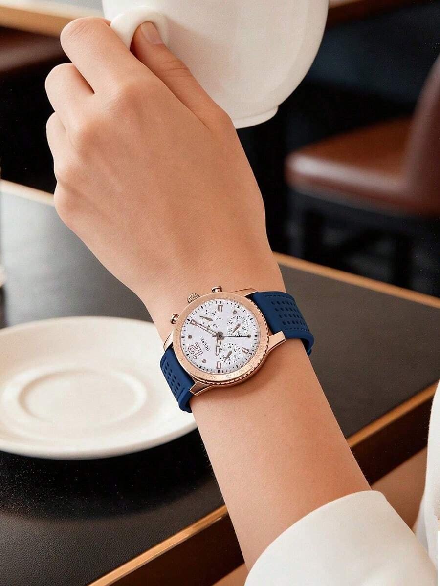 女款多功能計時碼錶 38mm 玫瑰金不鏽鋼錶殼 海軍藍穿孔矽膠錶帶 白色錶盤 速度計 5ATM 防水 日常辦公運動旅行 生日週年紀念日母親節情人節禮物 Guess W1025L4 - 白色 - 查看 1