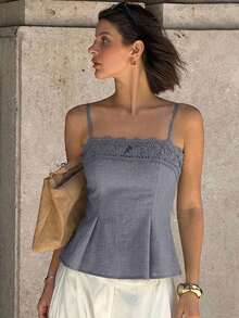 Camiseta de tirantes plisada de unicolor, versátil para uso casual o salidas nocturnas - Gris - Ver 6