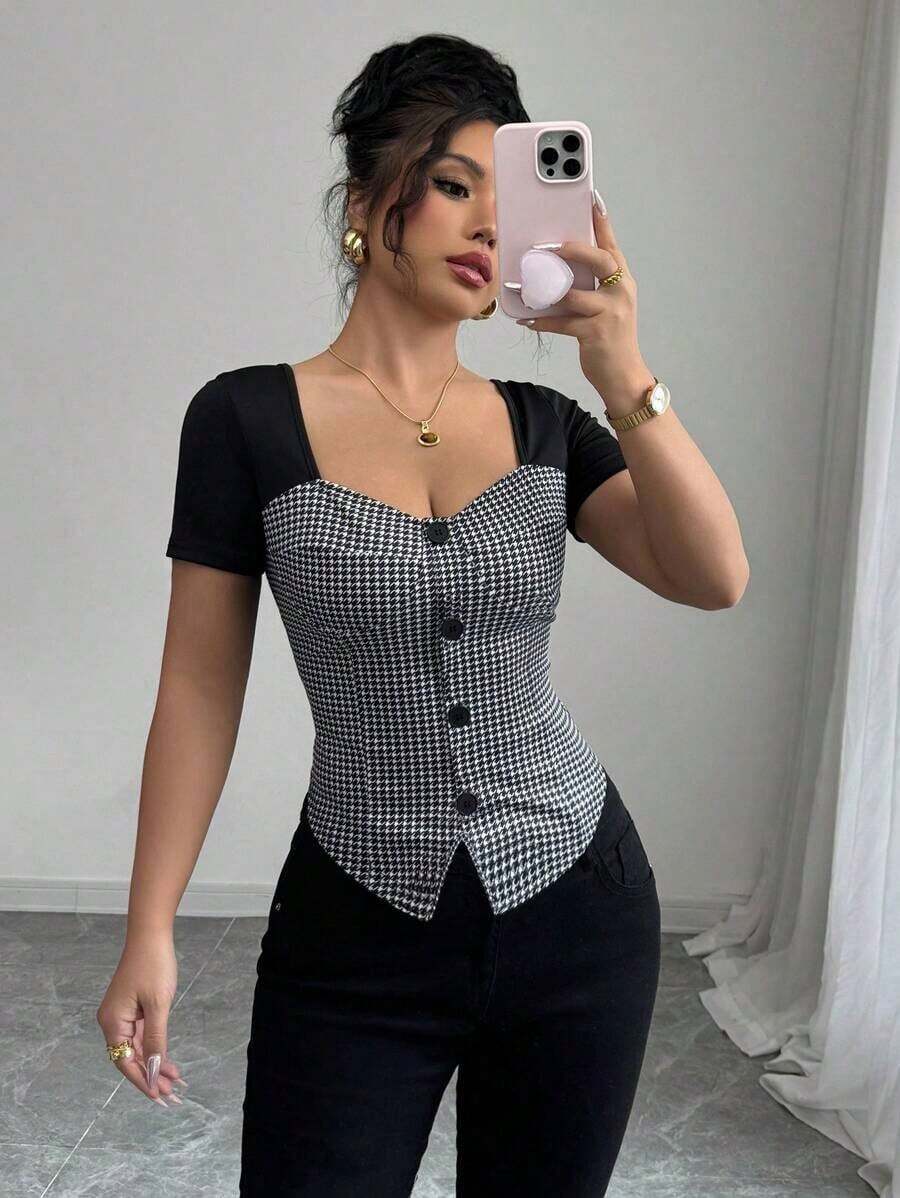 Blusa de trabajo elegante y casual con botones delanteros y manga corta, silueta entallada para dama - Multicolor - Ver 1