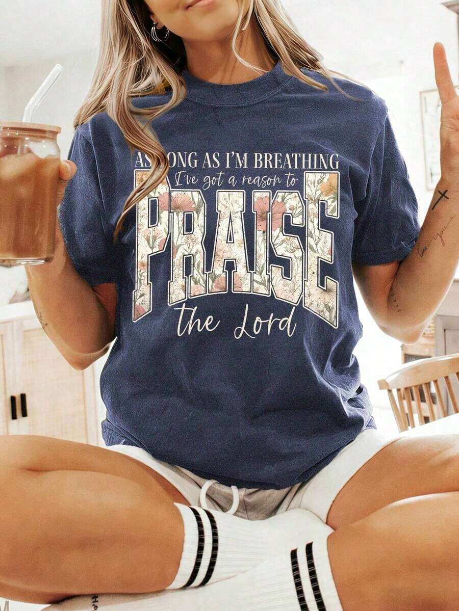 Women's Graphic T-Shirt With "I Sought The Lord And He Heard Me And Answered Me" Print, Bible Verse Print, Summer Tops, Casual Vacation Outfits, Christian Aesthetic Cotton T-Shirts, Summer Clothing. - 海軍藍 2 - 查看 1
