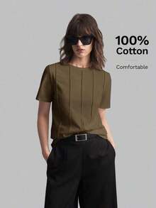 2026 Primavera/Verano Camiseta casual de mujer de manga corta con diseño de rayas de unicolor y cuello redondo, adecuada para el estilo casual urbano, la moda minimalista, el transporte urbano, la sencillez elegante, el Día del Maestro, la tela de p - Marrón - Ver 1