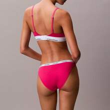 Calvin Klein Icon Logo 3-Pack Bikini QD5207 - Khuôn tô / Màu quả mọng đậm - Xem 6