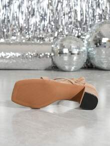 Sandalias elegantes y glamorosas con tacón grueso de punta cuadrada y decoradas con rhinestones, adecuadas para banquetes y fiestas, de moda y versátiles - Albaricoque - Ver 9