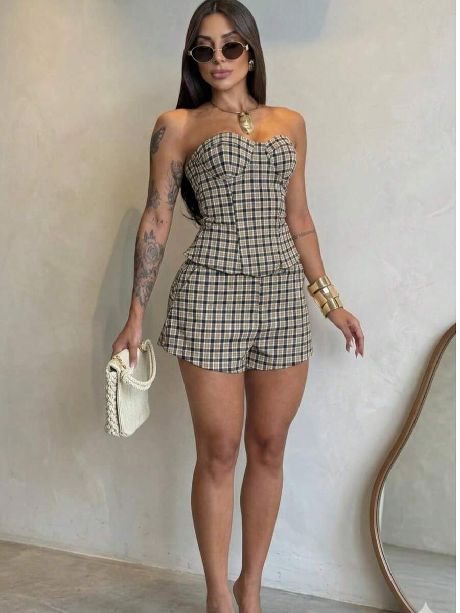 Women's Brown Checkered Set: Strapless Corset And Tailored Shorts - Beige - View 1