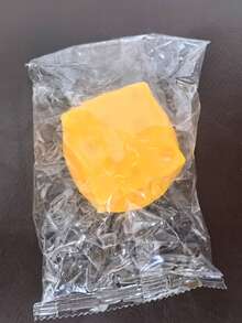 1个可爱逼真的奶酪造型慢回弹挤压玩具，可缓解压力，柔软硅胶材质，触感舒适，是生日、复活节、万圣节、圣诞节派对的完美礼物。 - 彩色 - 查看 8