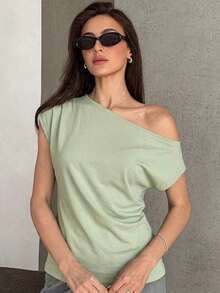 Camiseta de manga corta ajustada con hombros descubiertos y fruncidos a rayas para mujeres - Verde - Ver 3