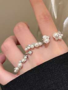 Bộ 3 chiếc nhẫn nơ tối giản đính ngọc trai giả và đá rhinestone, nhẫn xếp chồng có thể điều chỉnh kích cỡ, món quà trang sức lý tưởng để đeo hàng ngày dành tặng bạn gái, chị gái, dịp Giáng sinh, Lễ tình nhân, sinh nhật, mẹ. - trắng - Xem 1
