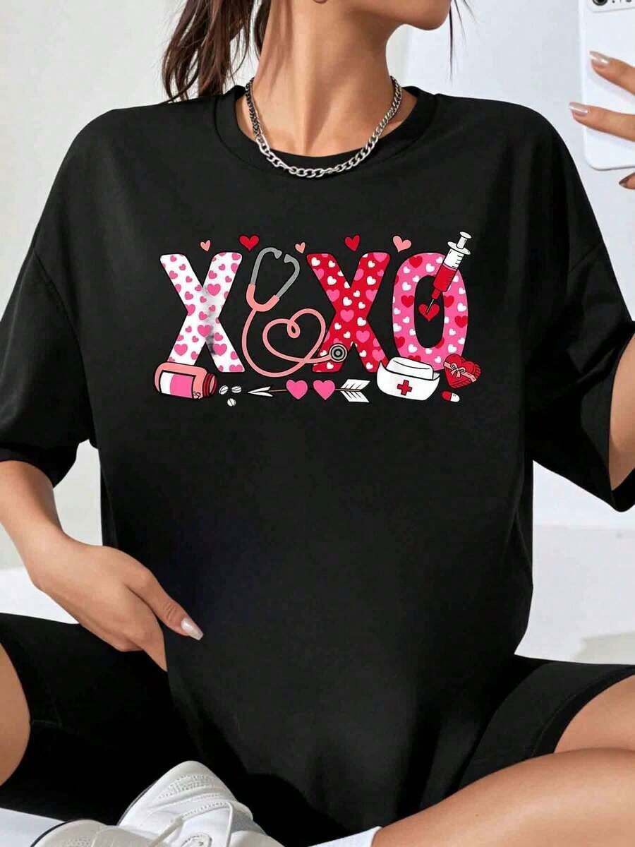 Women's XOXO Nurse Stethoscope And Heart Graphic T-Shirt, Valentine's Day Gift, Casual Wear, Fashion Top, Loose Fit T-Shirt - 黑色 - 查看 1