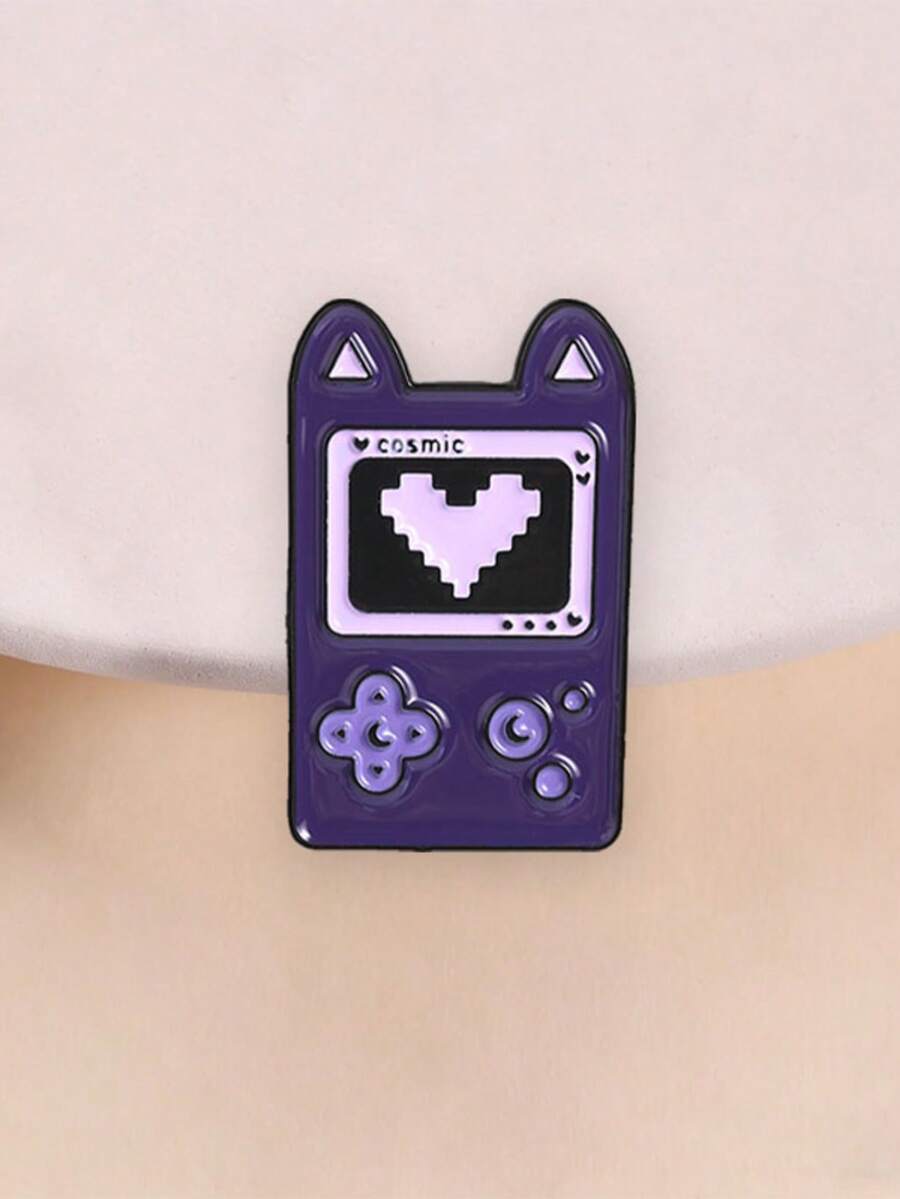 Retro Pixel Heart Game Console Brooch With Moon Buttons