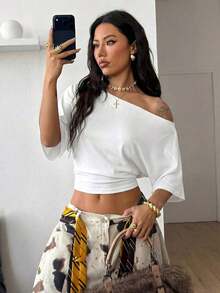 Camiseta corta asimétrica negra, holgada y cómoda, de estilo casual y chic para uso en todo tipo de eventos y temporadas - Blanco - Ver 3