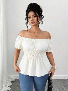 Blusa de manga corta con hombros descubiertos, volantes y estampado de flores de cerezo, de talla grande y diseño elegante.Corte de cintura minimalista y estilizador.Adecuada para el uso diario, citas, salidas y vacaciones. - Blanco - Ver 3