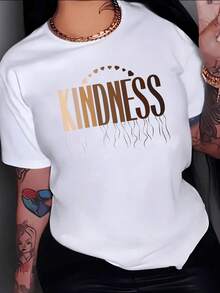 The Word KINDNESS Accompanied By Golden Hearts Flowing Downwards Symbolizing Empathy, Love, Tenderness And Positive Energy To Inspire Every Day. Women's Casual, Modern And Comfortable T-Shirt - 白色 - 查看 8