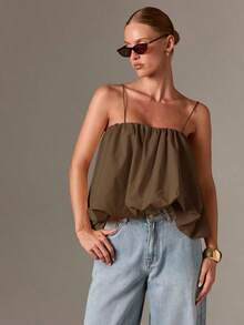 Top de camisola fruncido estilo bohemio con bajo abombado y tirantes ajustables para un estilo casual de verano - Marrón - Ver 3