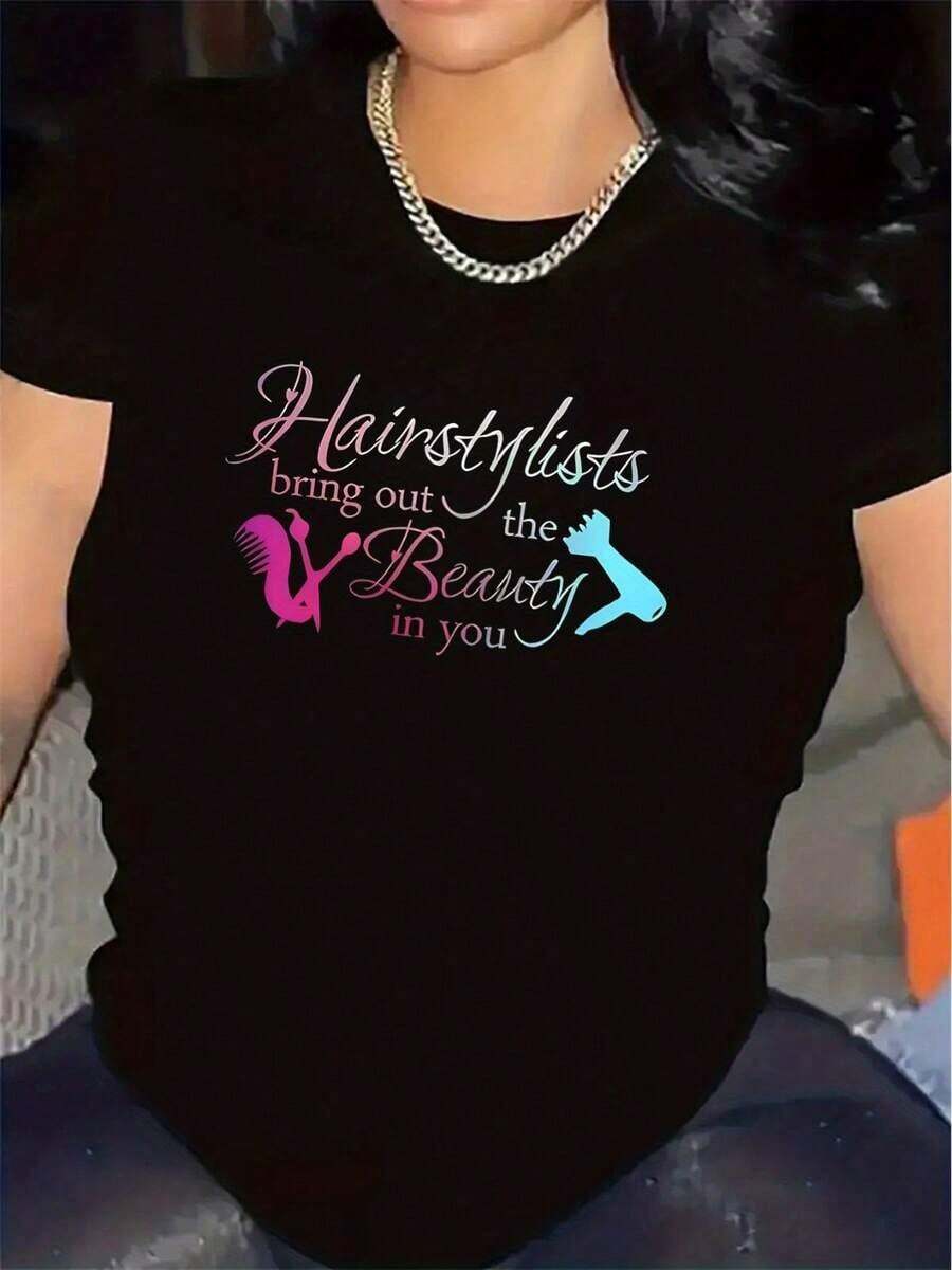 Women's Salon T-Shirt - Stylists Enhance The Beauty In You - Lightweight Polyester Stylist T-Shirt - Professional Salon Apparel - For Everyday Wear And Special Events - Gift Idea For Stylists, Gifts For Stylists, Event Staff Apparel, Elegant Quote Print, Medium Stretch Fabric, Comfortable Fit, Beauty Quote Design, Durable Construction, Crew Neck Top, Beauty Professionals Women's Blouses > Clothing - 黑色 - 查看 1