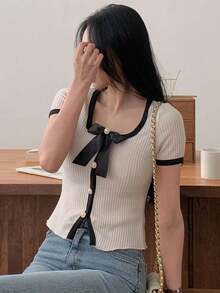 Camiseta casual y elegante de mujer con cuello cuadrado, bloque de color, lazo y manga corta para el verano - Blanco - Ver 7
