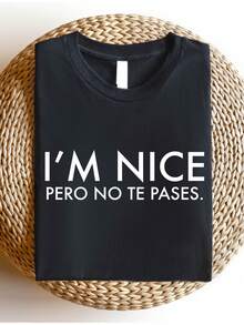 Camiseta Divertida para Mujer "Cozy Comfy Lounge" - Diseño con la Frase Audaz "Estoy Bien, Pero No Te Excedas" - Texto en Blanco y Negro, Combinable - Estilo Holgado y Casual para Uso Diario - Regalo Cultural Mexicano-Americano, Adecuada para Mujeres Latinoamericanas y Bilingües, Camiseta Gráfica de Moda de Verano, Tela Cómoda y Suave para Uso en Casa - Negro - Ver 11
