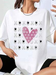 Women's Oversized T-Shirt With Xoxo Heart Print, Valentine's Day Love Design, Casual Loose Fit T-Shirt, Fashion Garment - 白色 - 查看 1