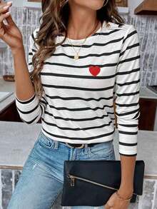 Frenchy Camiseta De Manga Larga A Rayas Para Mujer Con Bordado De Corazón - Blanco y Negro - Ver 4