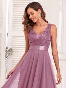 Vestido de dama de honor formal de línea A con escote en V sin mangas, bordado y de malla, vestido de fiesta elegante, vestido de invitado de boda formal, vestido de ceremonia de graduación, vestido de noche de primavera - Rosa vieja - Ver 9