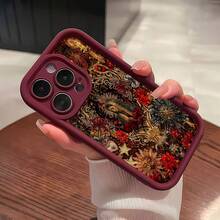 La funda para teléfono con diseño de collage de la Virgen María en rojo oscuro y dorado es compatible con Samsung, Apple, VIVO, OPPO, , Transsion, ,  y Honor. Fabricada en silicona TPU, ofrece protección contra golpes y caídas. - Burdeos - Ver 5