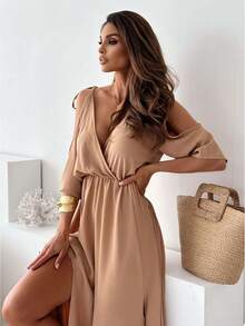 Women's Red Dress With V-Neck, Off-The-Shoulder Lacing, Three-Quarter Sleeves, High Side Slit, Gathered Waist, Flowing Chiffon Fabric, Elegant And Sexy Style Ideal For Summer Vacations, Beach Parties And Formal Evening Events - 駝色 - 查看 1