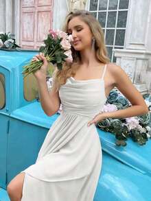 Vestido formal elegante y minimalista para mujer, vestido de dama de honor de verano, adecuado para bodas, invitados, galas, eventos formales, fiestas de compromiso, bodas de jardín - Vestido largo de dama de honor con cuello drapeado, bajo asimétrico y tirantes, unicolor, primavera - Blanco original - Ver 8