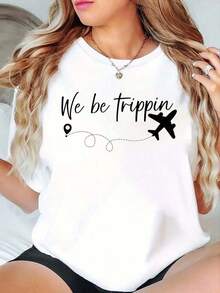 Camiseta con la frase 'El Viaje Es Mi Terapia' para mujer, camiseta estampada de cuello redondo para verano, top suave de manga corta para mujer, camiseta elegante y cómoda para mujer, camisetas gráficas, blusas para mujer, ropa casual para mujer. - Blanco - Ver 1