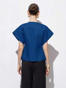 Chaqueta de mujer con cuello en V elegante, hombros anchos, bajo asimétrico, botones decorativos y mangas cortas, diseño minimalista y versátil para el uso diario - Azul - Ver 2