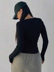 Camiseta de mujer de ajuste ceñido con cuello en U, ropa de otoño con mangas largas para mujer - Negro 3 - Ver 8