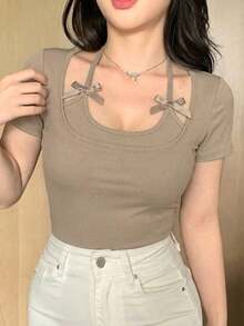 Camiseta de manga corta de ajuste ceñido, casual y sexy con decoración de lazo en el cuello halter para mujer - Caqui - Ver 4