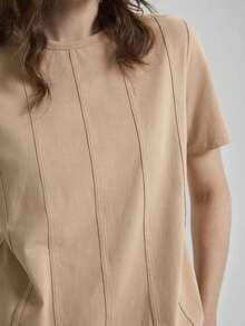 Camiseta casual de mujer de manga corta con cuello redondo, diseño de rayas de palillo de dientes de unicolor, adecuada para uso casual urbano de primavera/verano, moda minimalista, viajes de oficina, sencillez elegante, atuendo para el Día d - Caqui - Ver 8