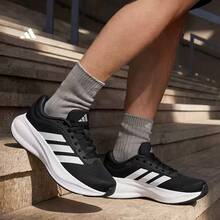 Adidas 透气、减震、轻便、多功能、耐磨跑步鞋，男女通用 - 黑與白 - 查看 2