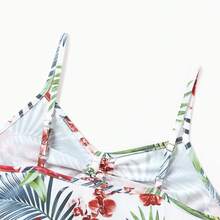 PatPat Family Matching Floral Print Outfits Tropical Print Spaghetti Strap Body-Con Dress For Mom & Daughter, Color-Blocked T-Shirts For Dad & Son Perfect For Summer Vacations & Family Photos - 紅色 - 查看 8