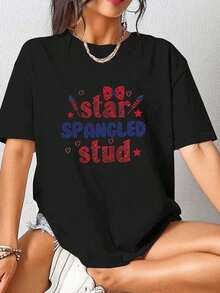 Premium Quality Women's Short-Sleeved Cotton T-Shirt With A Printed Design, Casual And Slim Fit. The Shirt Features A Beautiful American Flag And Stars Print. It's Soft, Comfortable, And Suitable For Everyday Wear. A Versatile Top That Goes With Everything. . - 黑色 - 查看 1