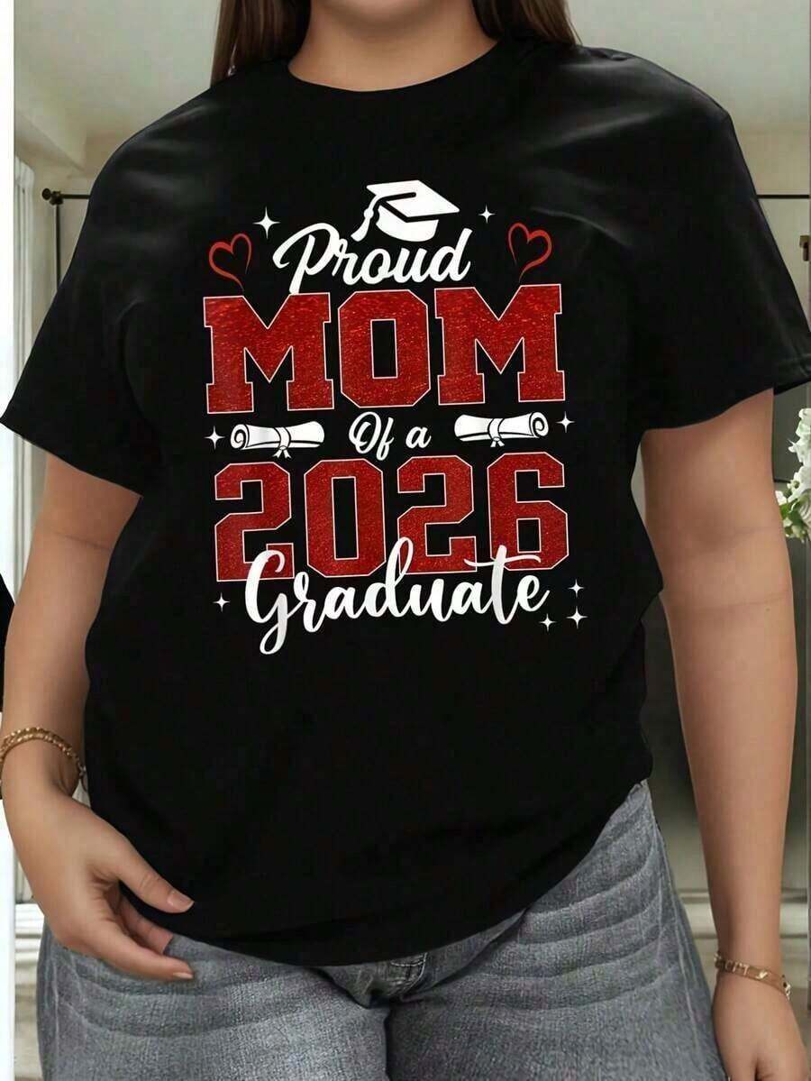 Soft T-Shirt For Women, Graduating Mom, Proud Of Her Graduating Child - Class And Diploma Design, Comfortable Casual Short Sleeve Crew Neck T-Shirt, Short Sleeve T-Shirt For Spring, Summer And Autumn Graduations, Women's T-Shirts, Printed T-Shirt, Elegant Blouses For Ladies, Summer T-Shirts, Tops, Summer Clothes For Women, Comfortable Casual Short Sleeve Crew Neck T-Shirt, Elegant Blouses For Ladies. - 黑色 - 查看 1