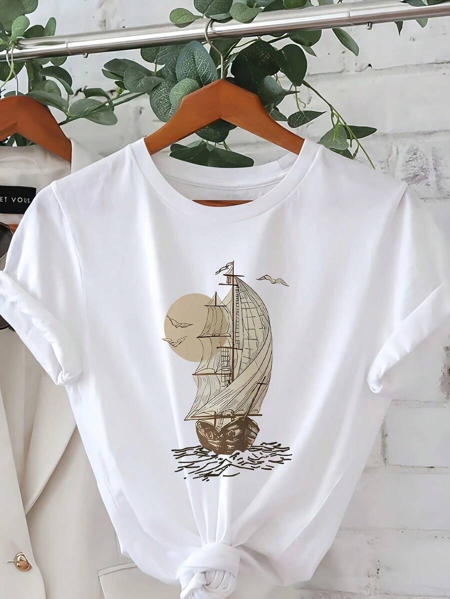 Limited Time Offer, Limited Quantities, Flash ! Women's Casual Shirts, Women's Polyester T-Shirts, Stylish Shirts. Graphic Print T-Shirt Featuring A Sailboat And Birds, Designed With Short Sleeves And A Crew Neck, Perfect For Casual Wear In Summer And Spring, Ideal For Women - 白色 - 查看 1
